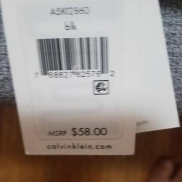 Calvin Klein Women's Black Infinity Loop Scarf, NWT - Picture 5 of 5